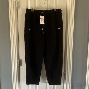 Nike Black Therma-Fit Size:Large NWT